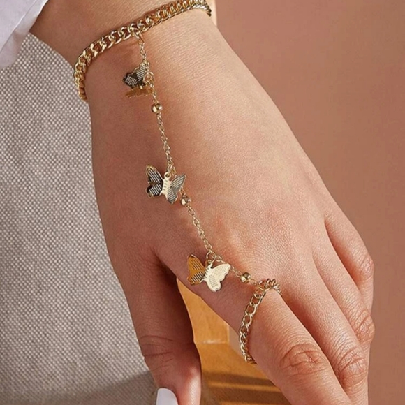 Nikkiwallflower Jewelry - *Tracy* Attached Chain Bracelet